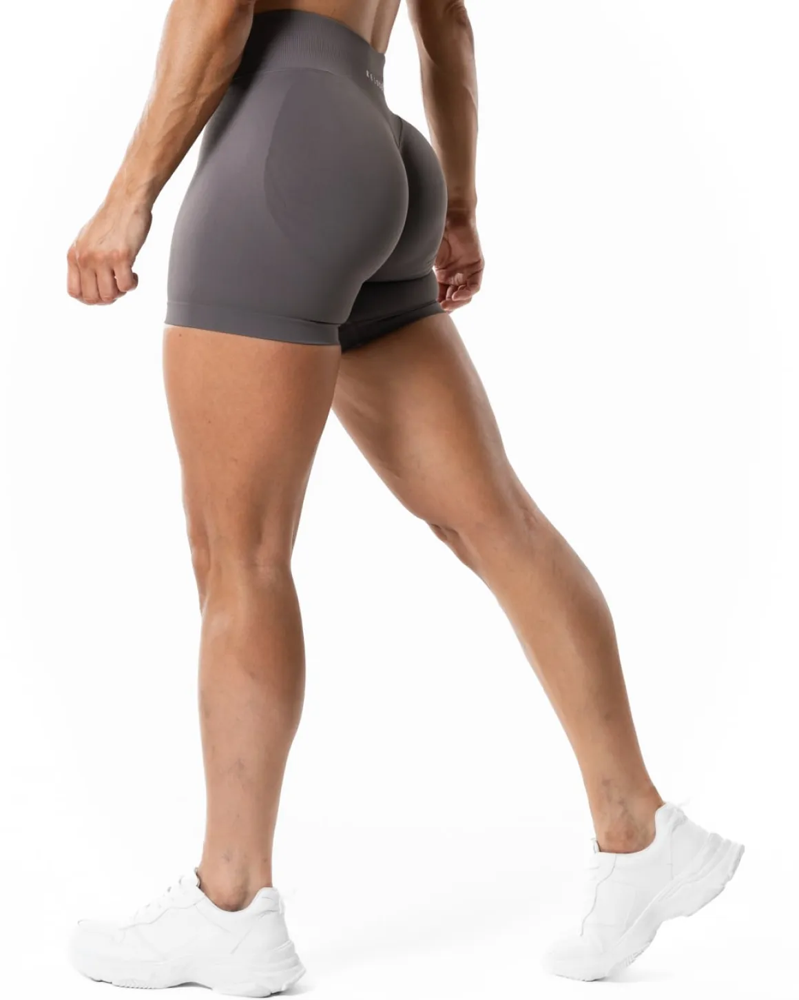 Aura Seamless Scrunch Shorts Earth Grey