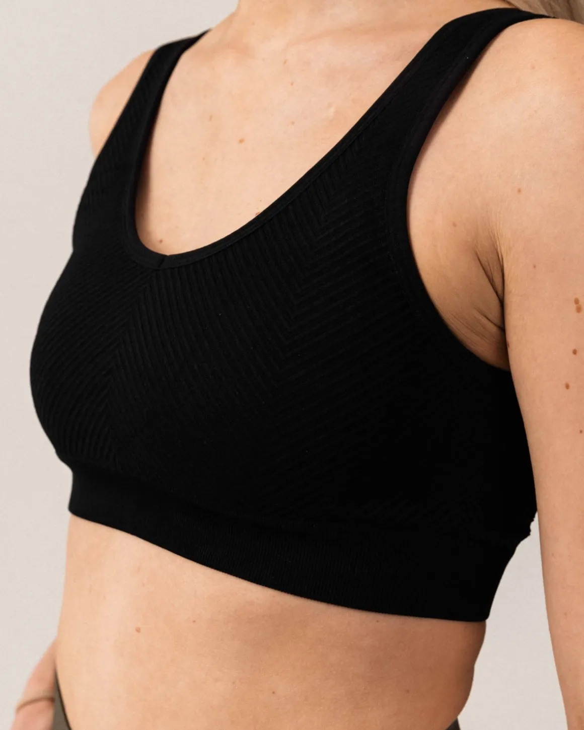 Balance Herringbone Seamless Bra Black