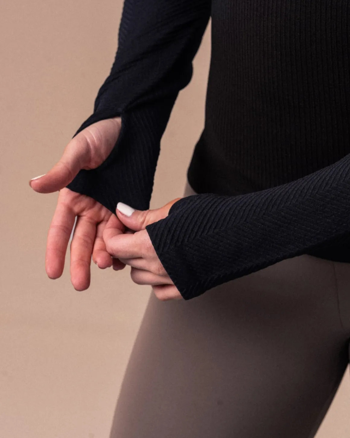 Balance Herringbone Seamless LS Black Marl