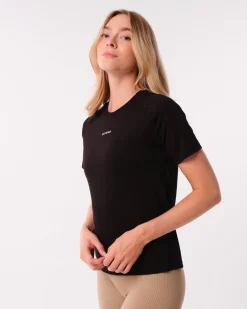 Base Tee Black Beauty