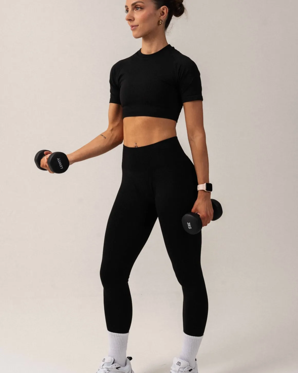 Beam Clean Super Crop Tee + Beam Scrunch Tights Black SET