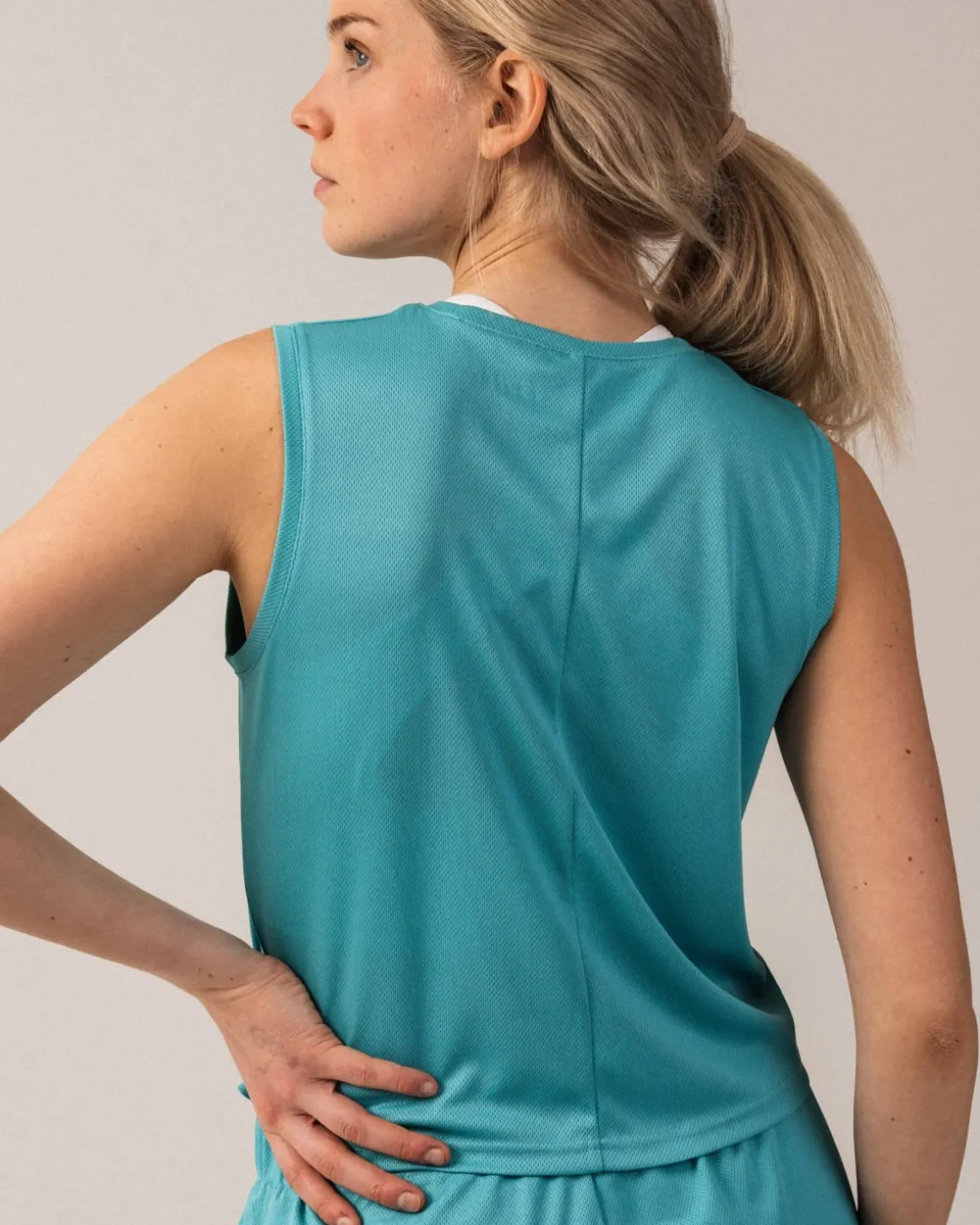 Breeze Mesh Muscle Tank Blue Aqua