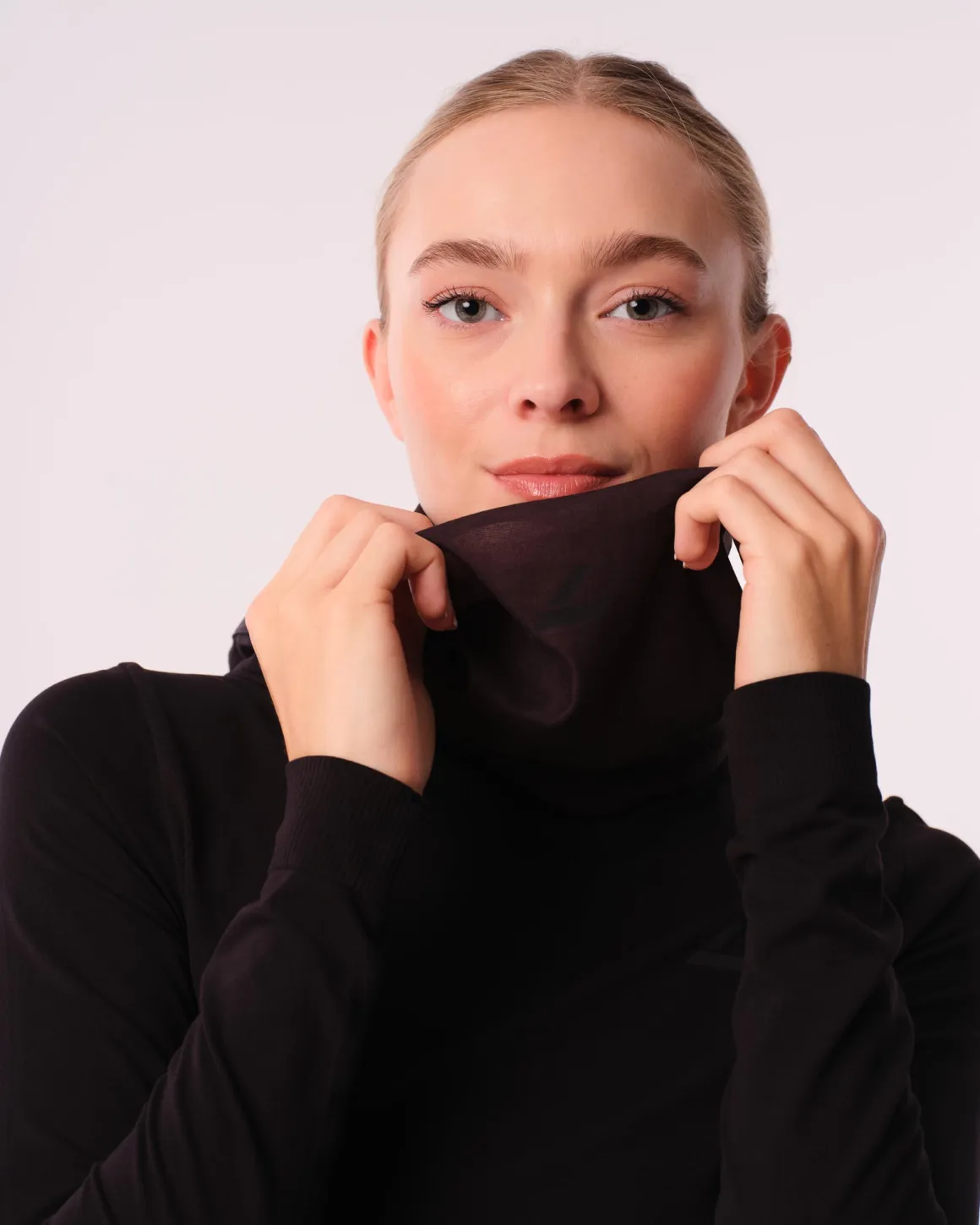 Conquer Neck Warmer Black Reflective – One Size