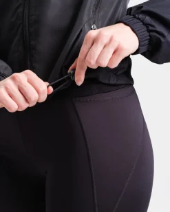 Conquer Running Jacket Black
