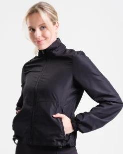 Conquer Running Jacket Black