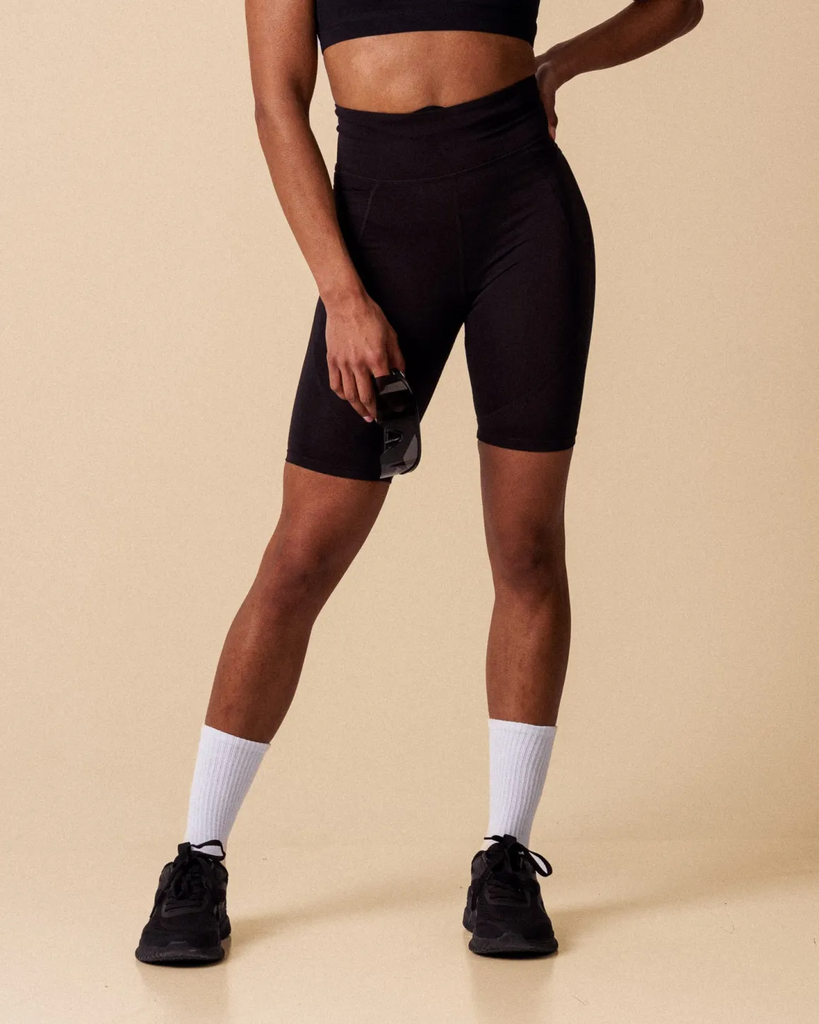 Conquer Running Pocket Shorts 8″ 2.0 Black