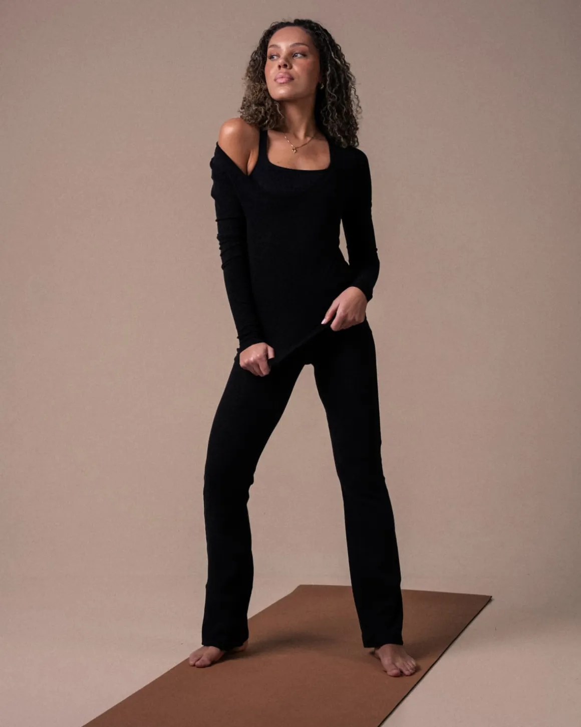 CottonLuxe Seamless LS Black