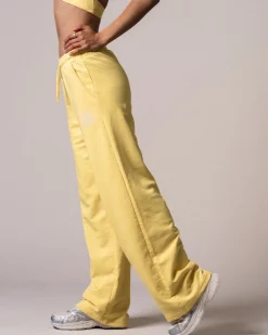 Crop Hoodie + Straight Sweatpants Yellow Lemon