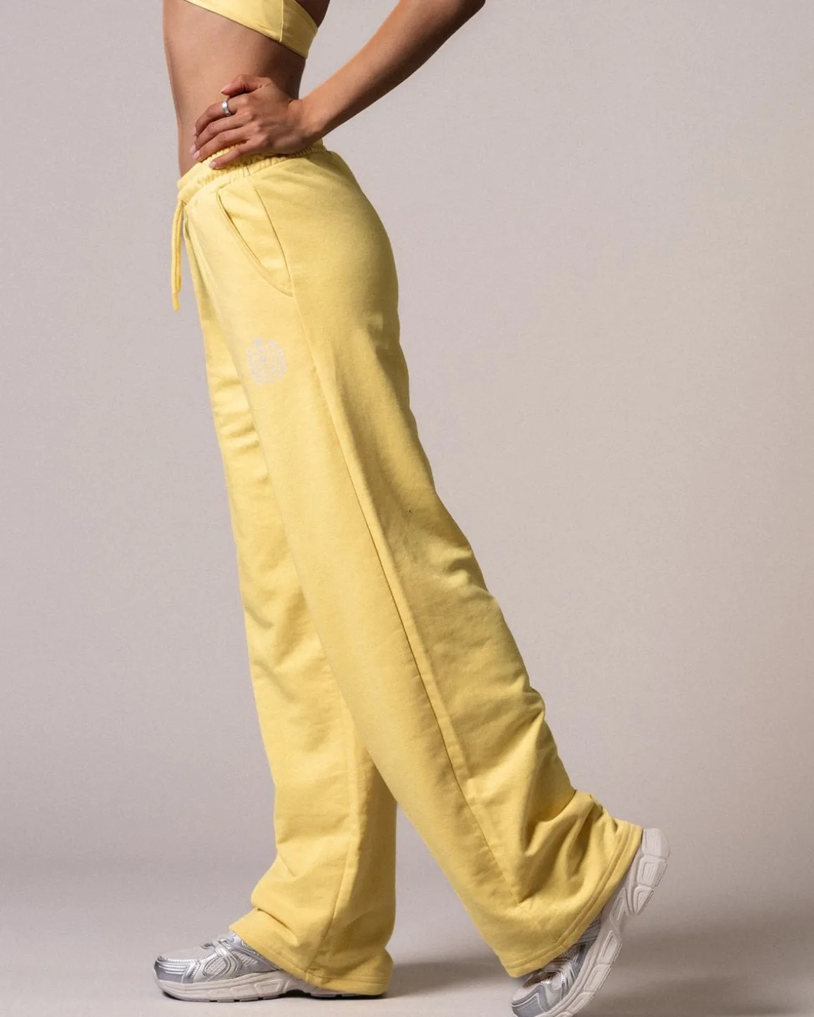 Crop Hoodie + Straight Sweatpants Yellow Lemon
