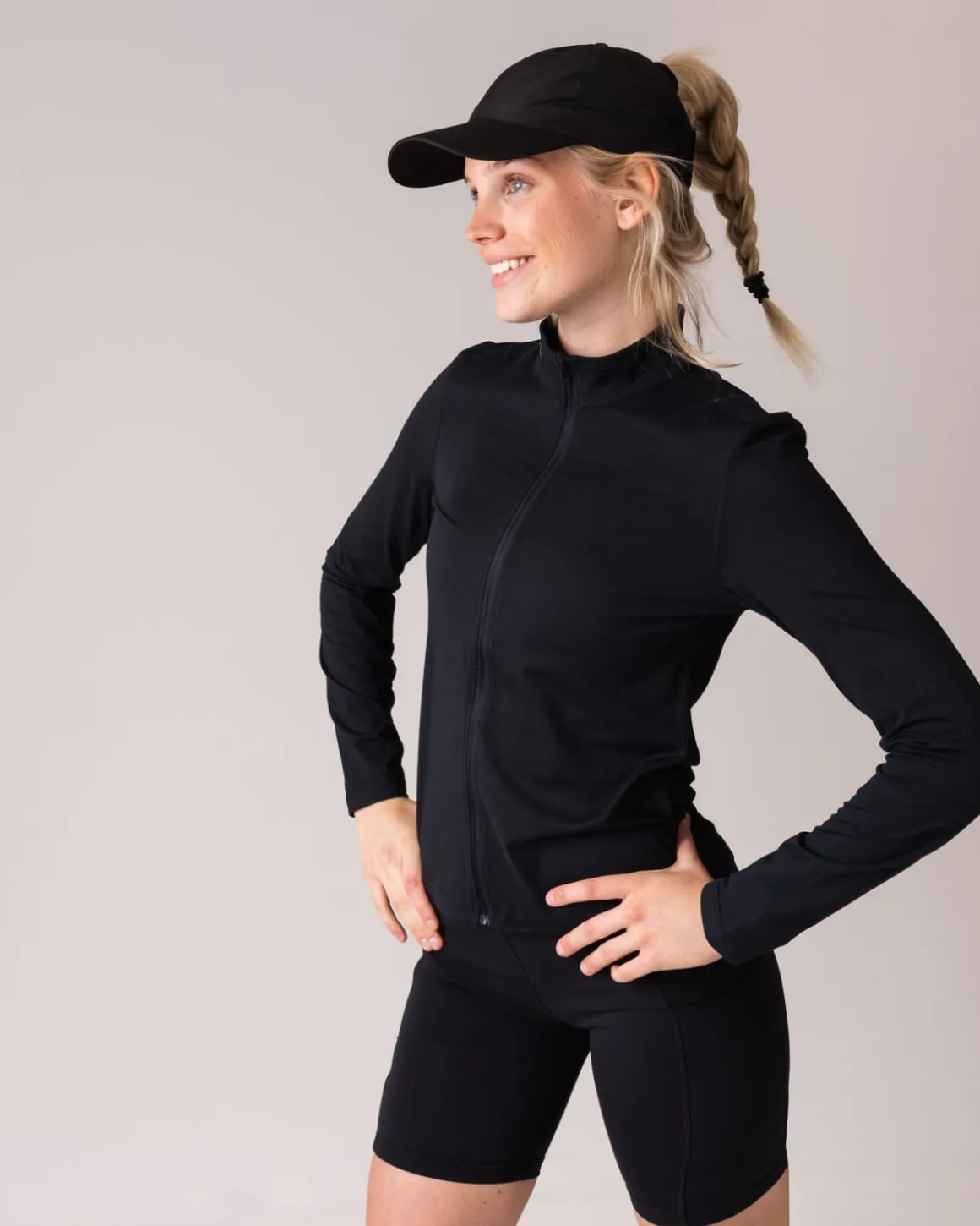 Essential Full Zip Jacket Black