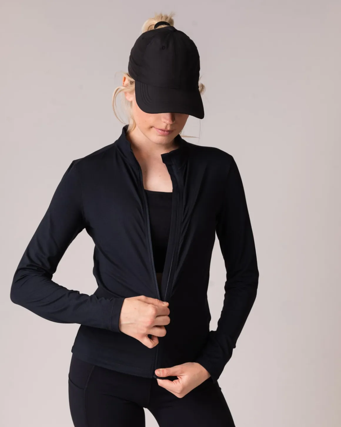 Essential Full Zip Jacket Black
