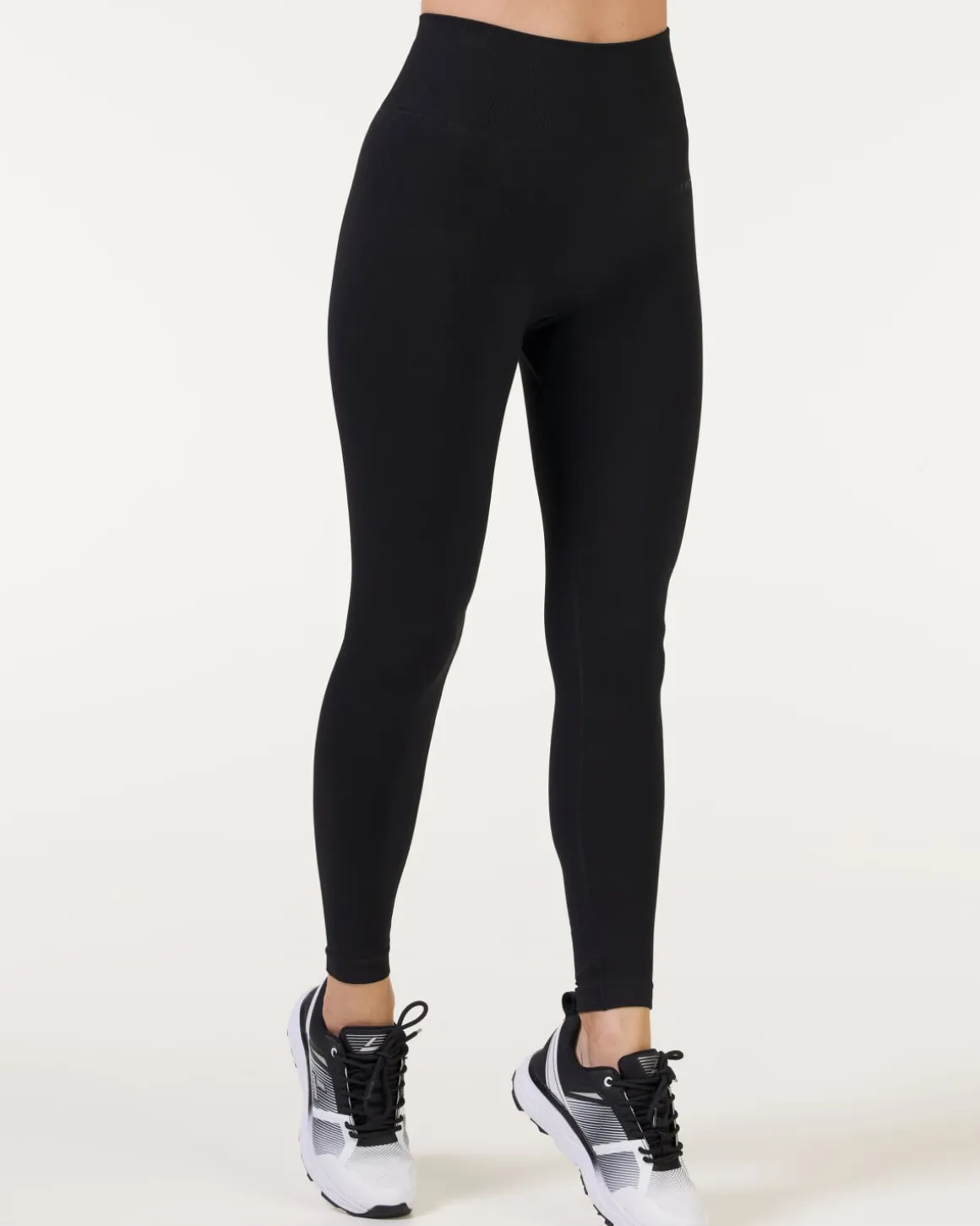 Essential Seamless Tights Black