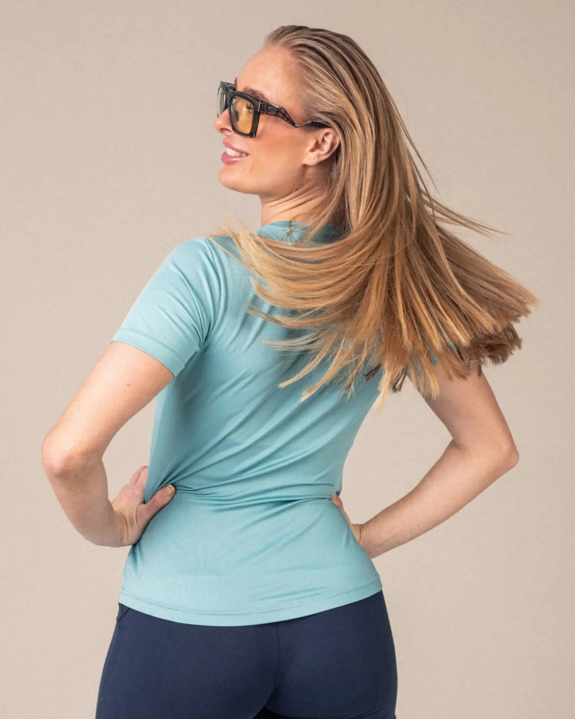 Essential T-shirt Blue Turquiose