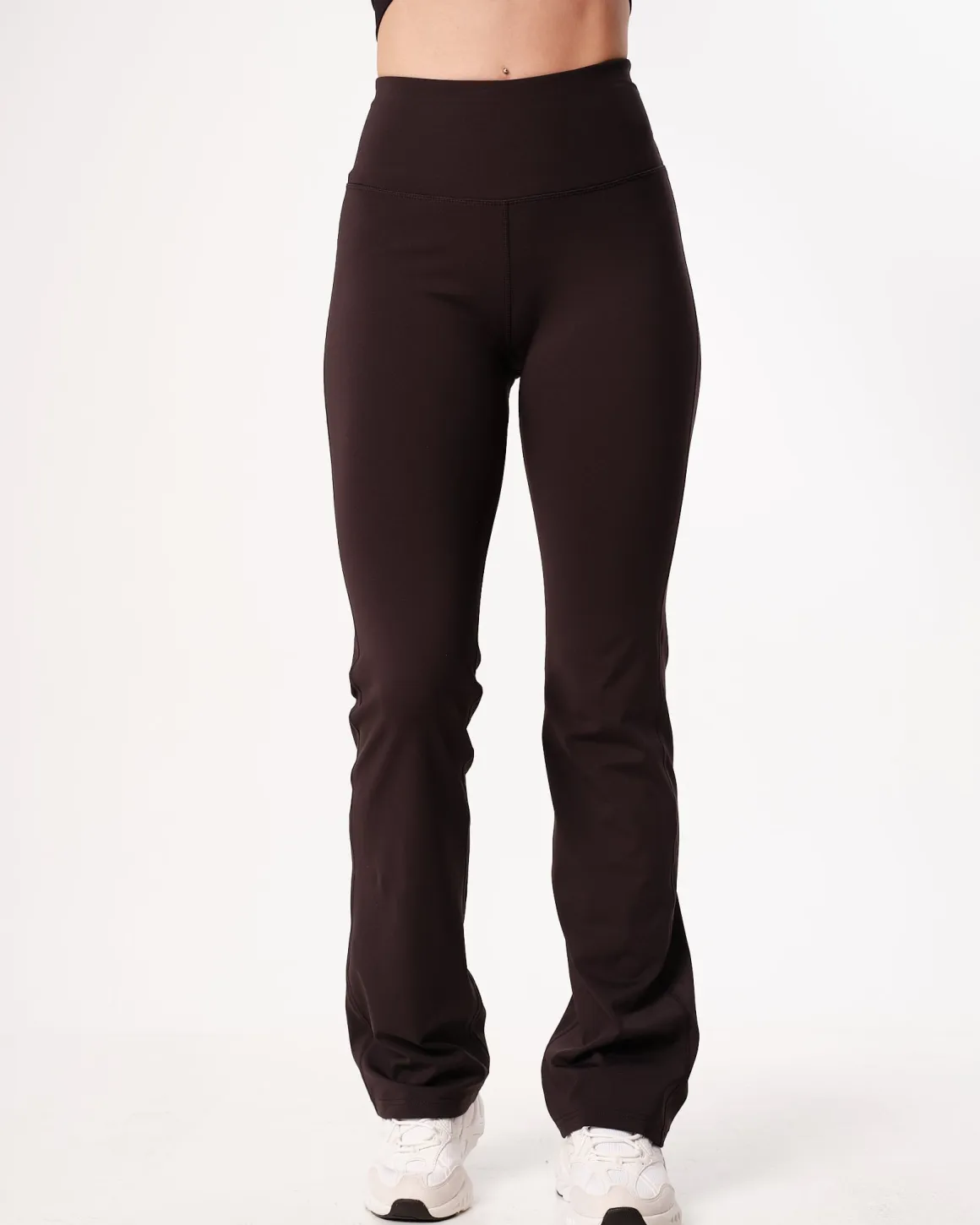 Hero High Rise Flare Pants & Hyper Bra Black Beauty SETT