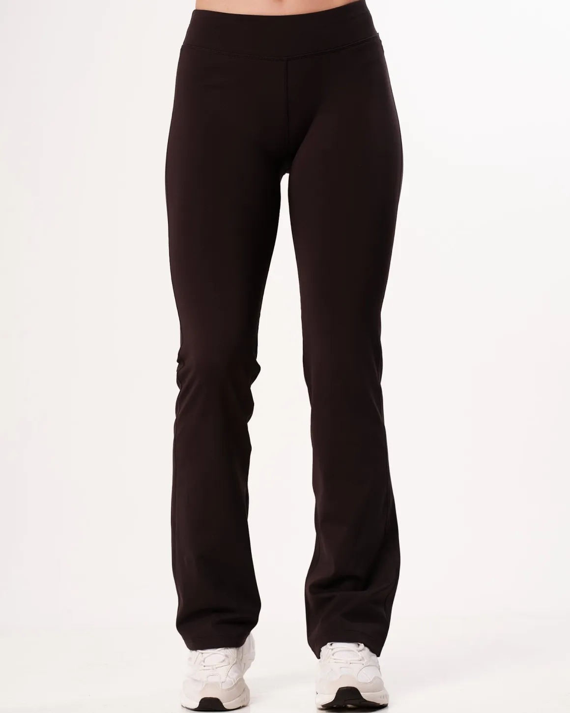 Hero Low Rise Flare Pants & Perfect Rib Crop Top Black/White SETT
