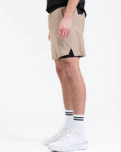 Hybrid 2-1 Pocket Shorts M Beige Dune