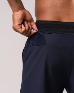 Hybrid 2-1 Pocket Shorts M Blue Navy
