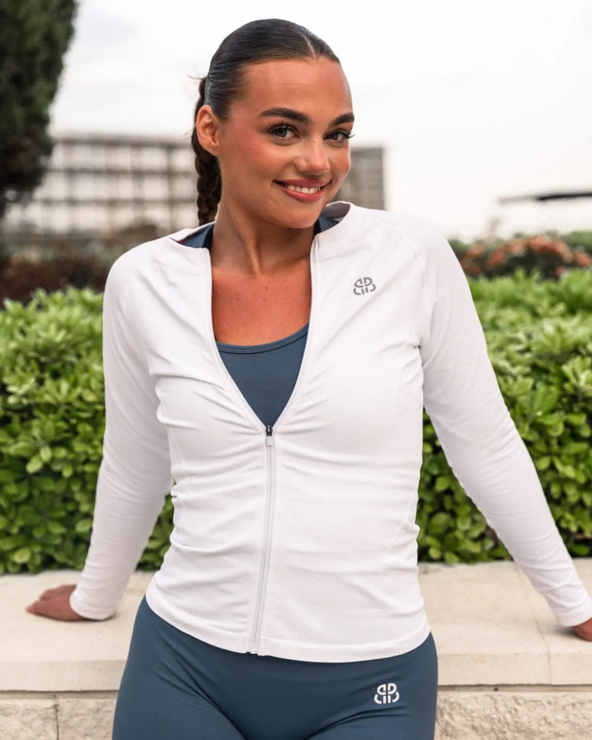 Hyper Full Zip White