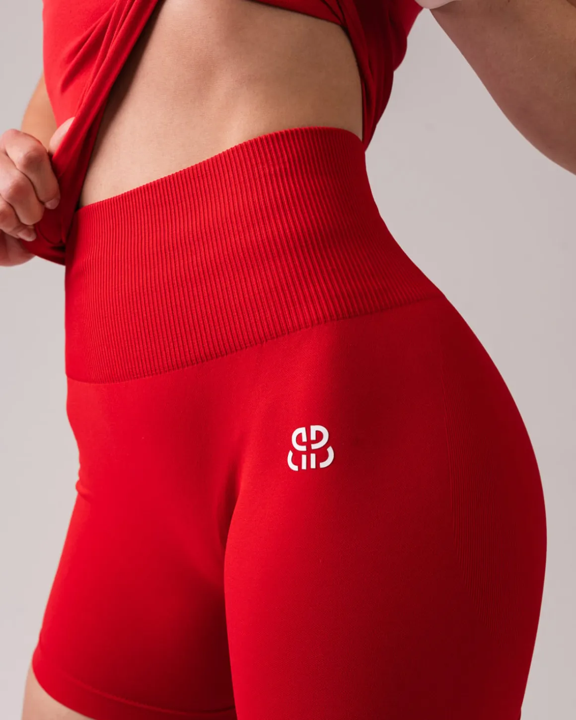 Hyper Scrunch Shorts 4″ Red Salsa
