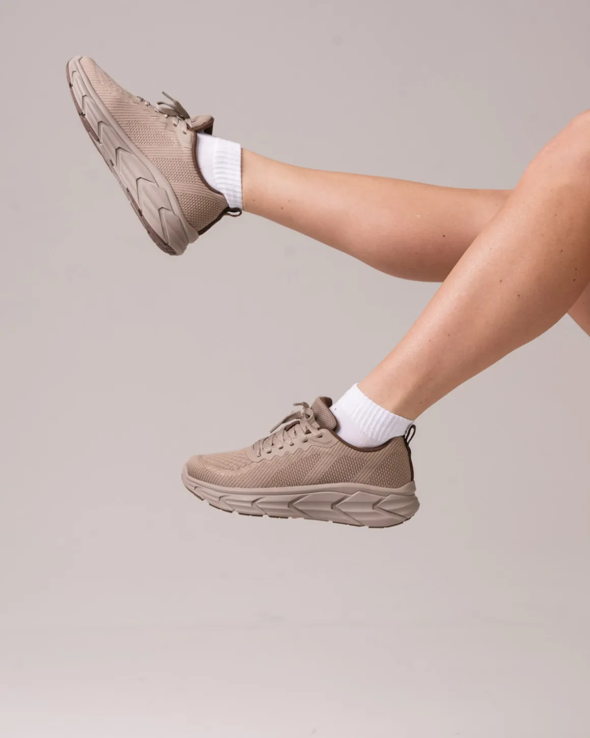 Levitate Light Beige/Brown