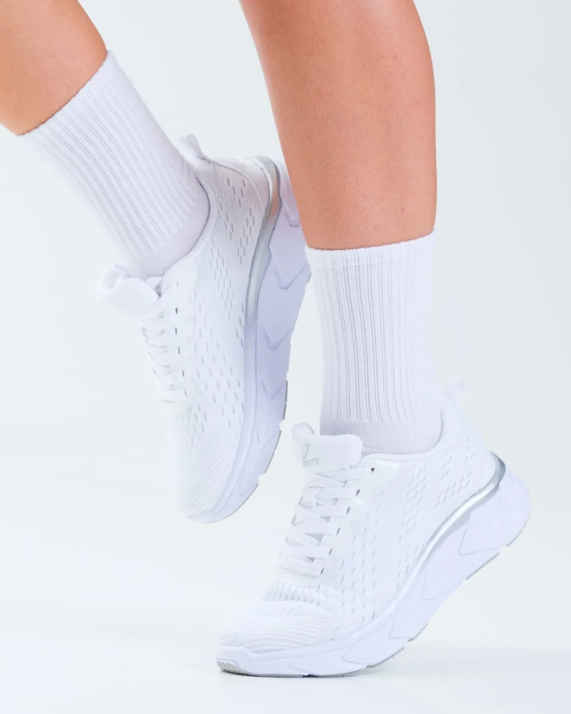 Levitate 2.0 White