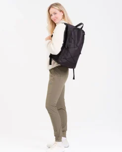 LEVITY Day Pack 28L Black One Size