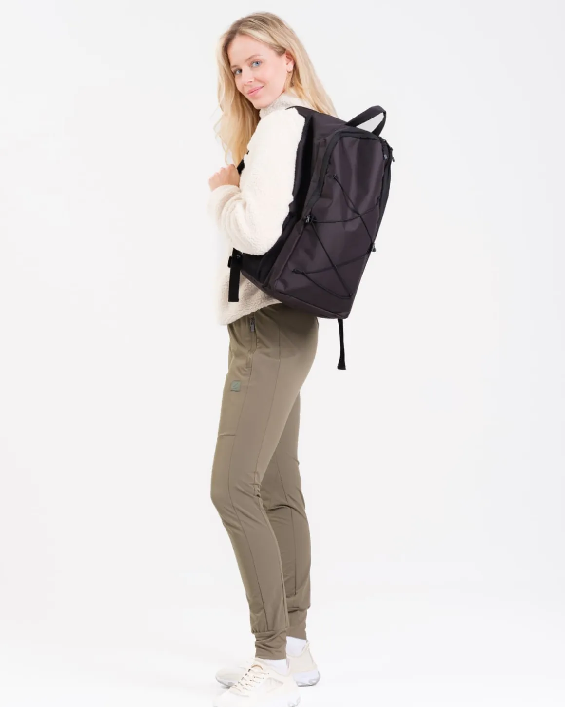 LEVITY Day Pack 28L Black One Size
