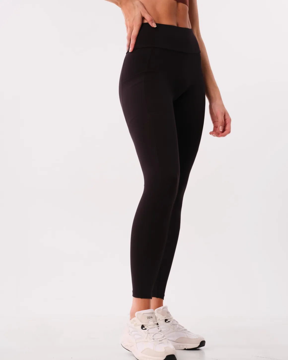 Lively Scrunch Pocket Tights Black