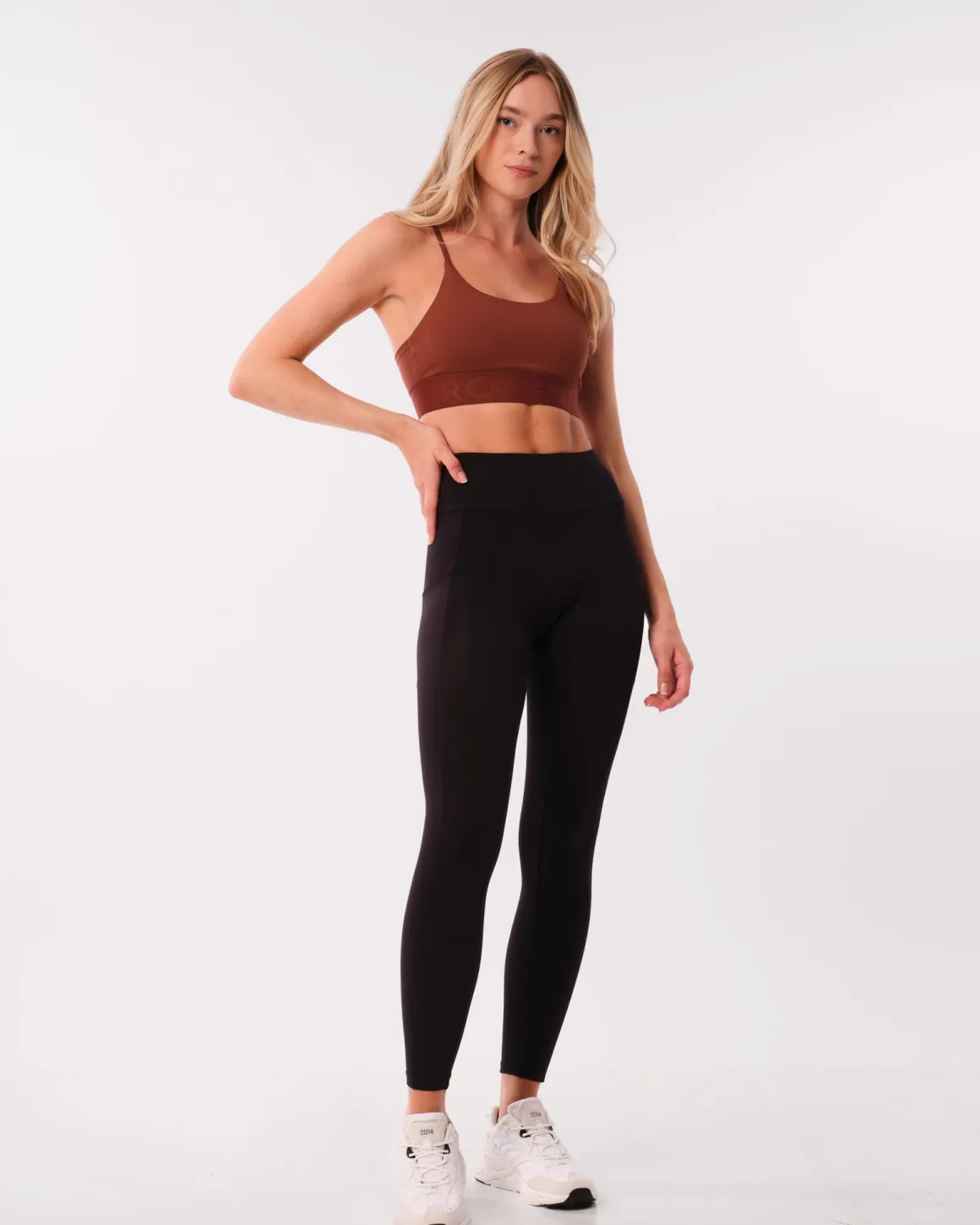 Lively Scrunch Pocket Tights Black