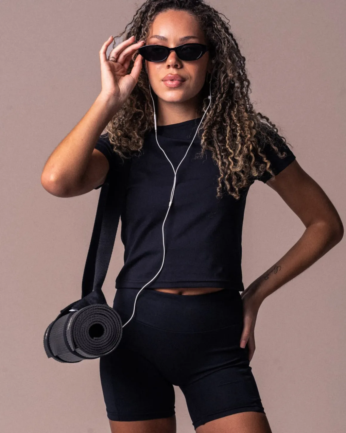Lively Short Tee Black