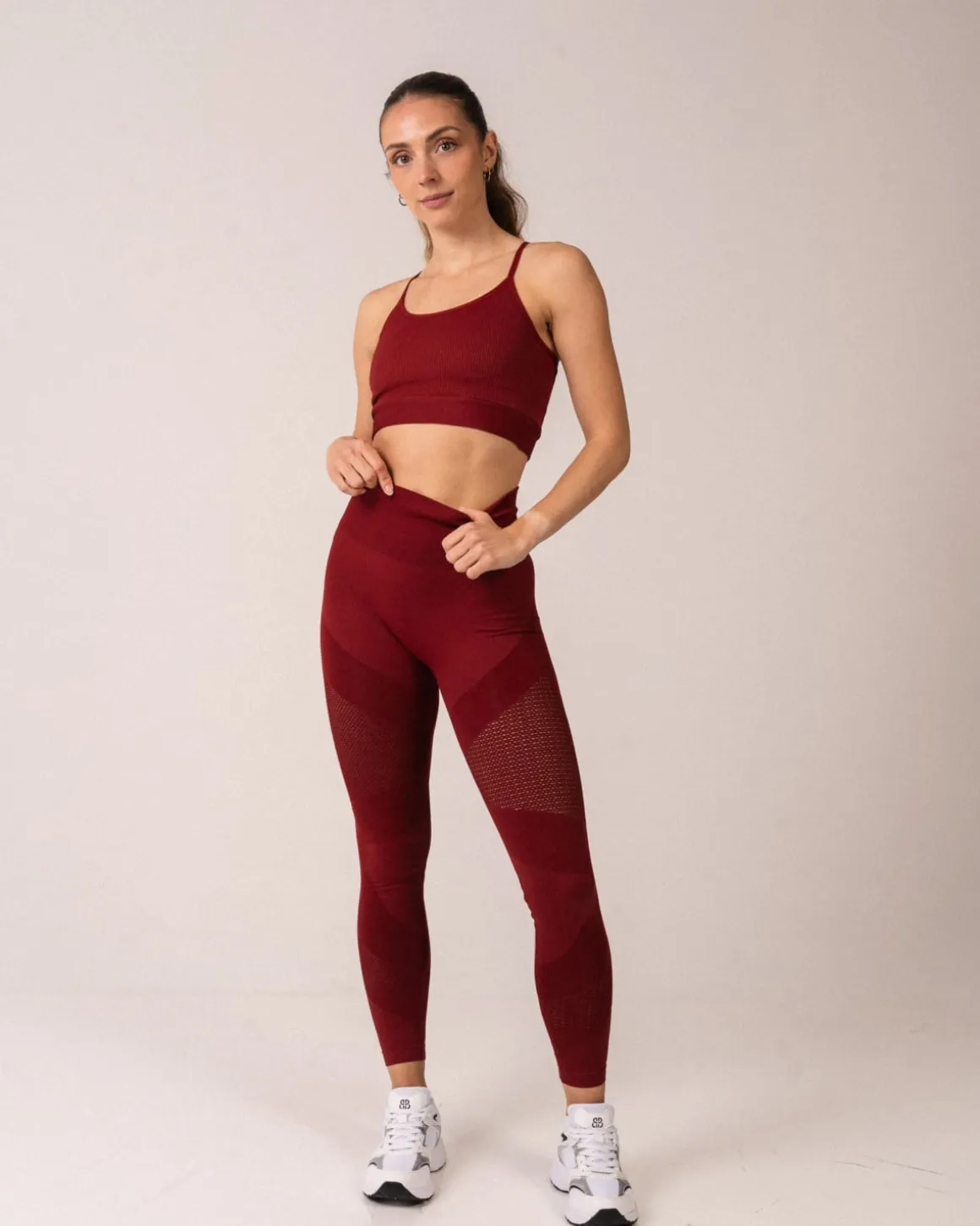 Mesh Life Tights Wine