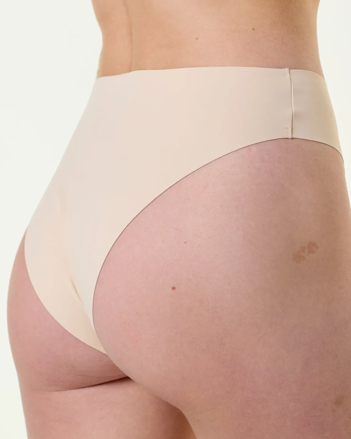 3-pack Invisible Brief Black/White/Sand