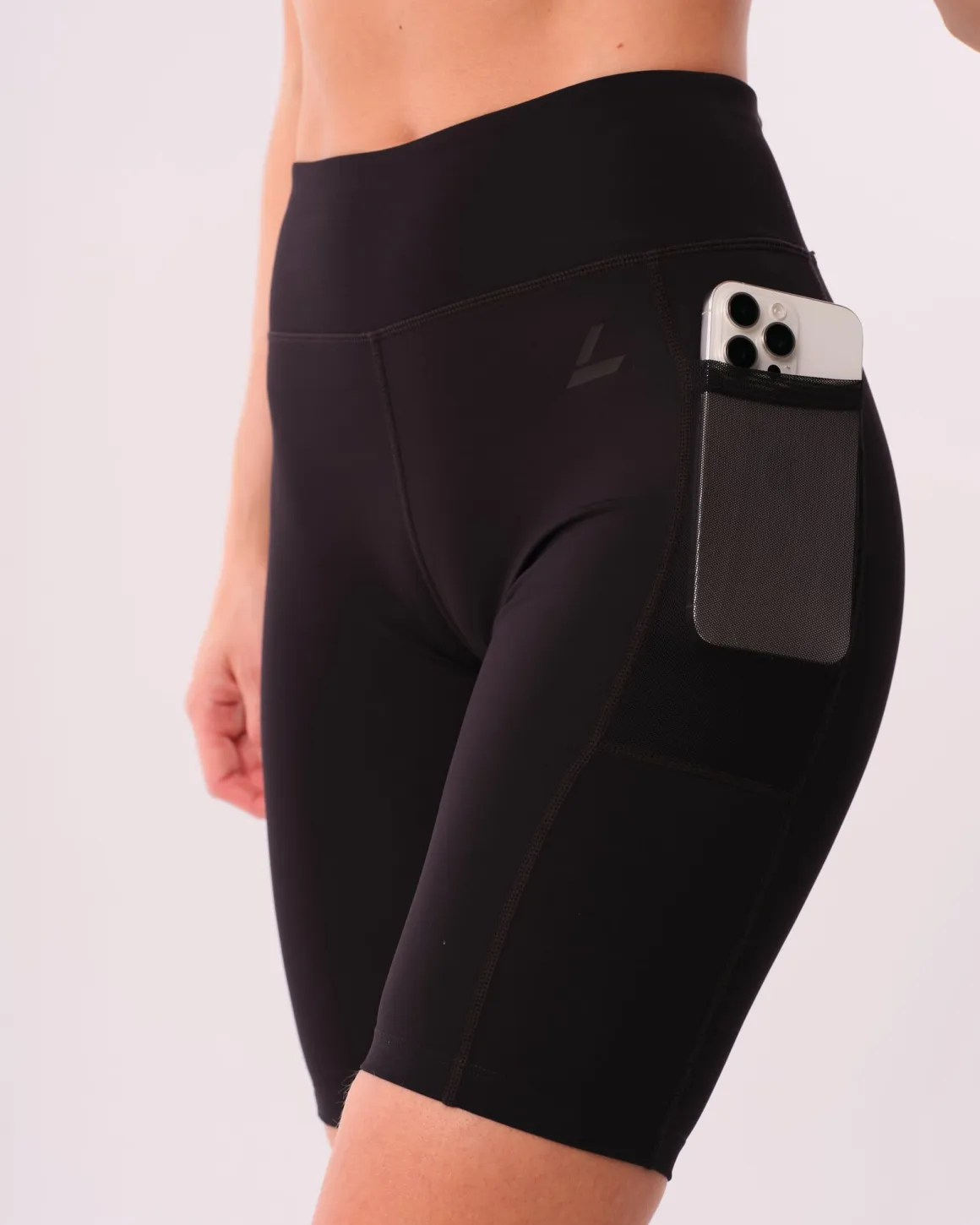 Radical Run Pocket Shorts Black Beauty