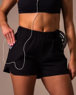 Radical Run 2-1 Shorts All Black