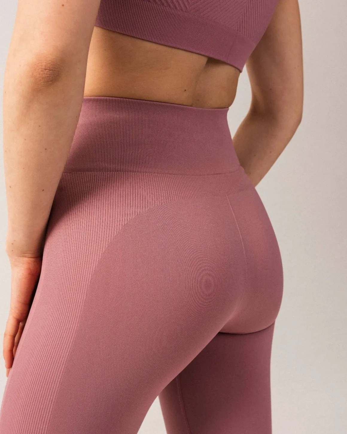 Seamless Yoga Bra + Tights Pink Rose SET