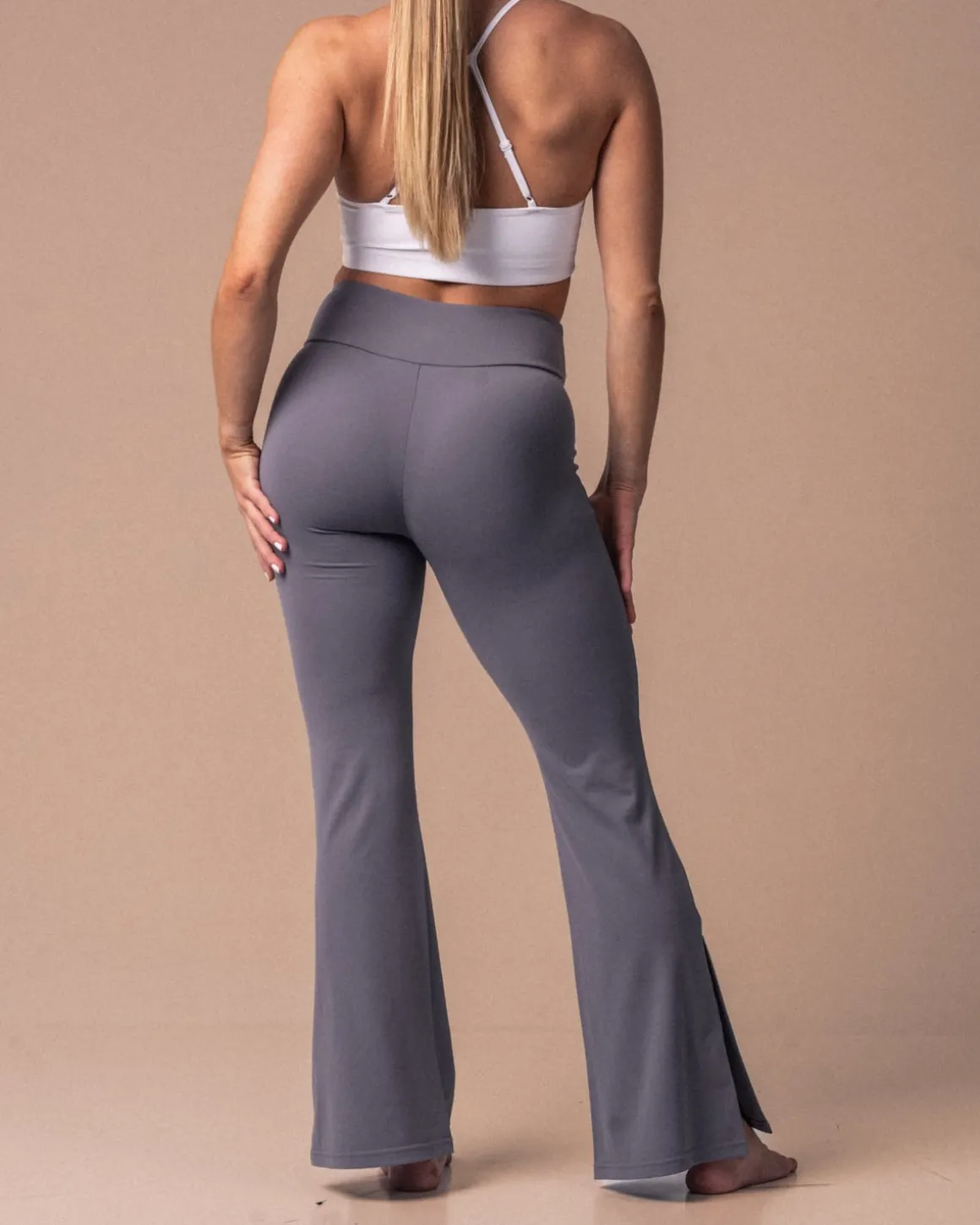 Second-Skin Slit Flare Pants Grey Sky