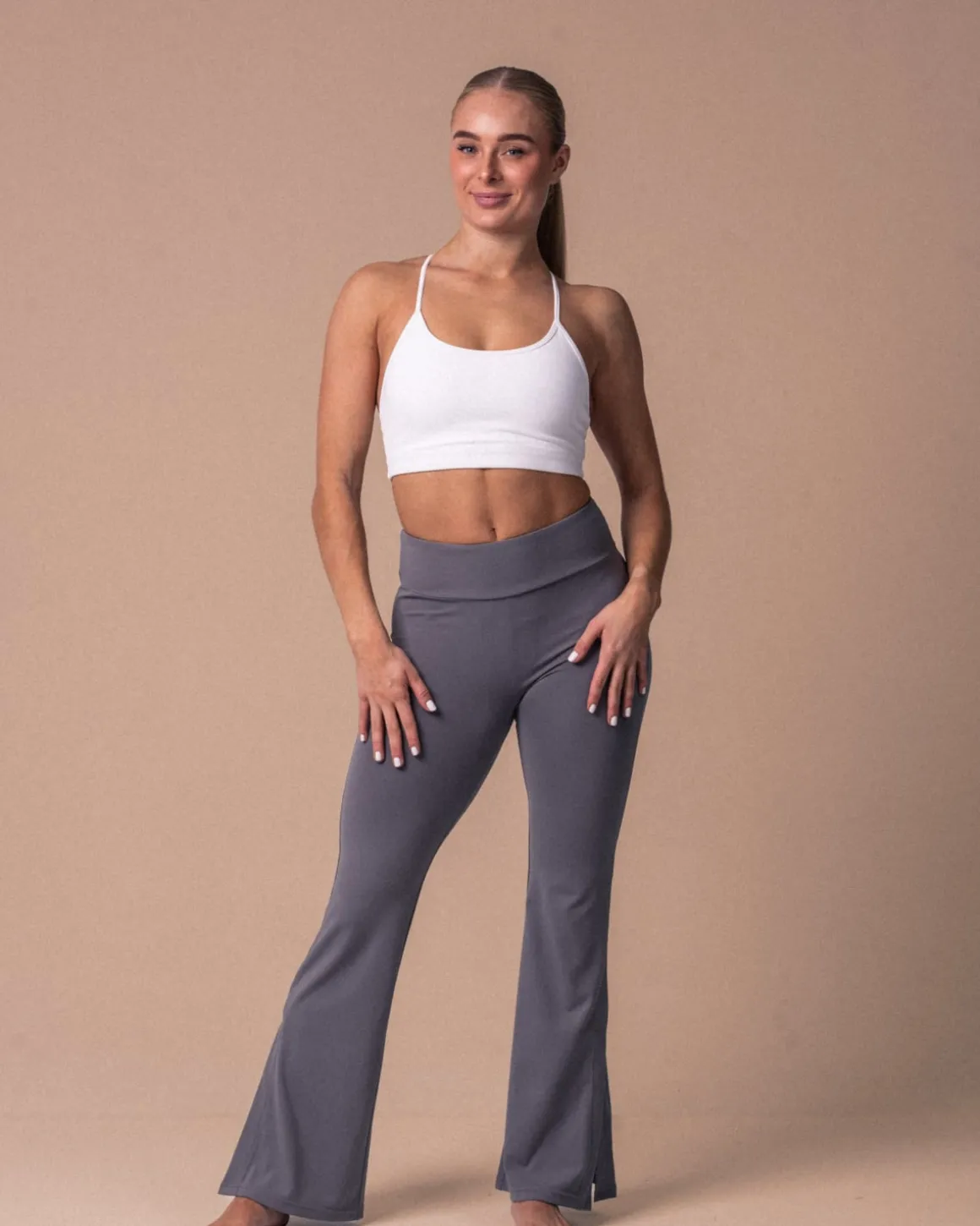 Second-Skin Slit Flare Pants Grey Sky