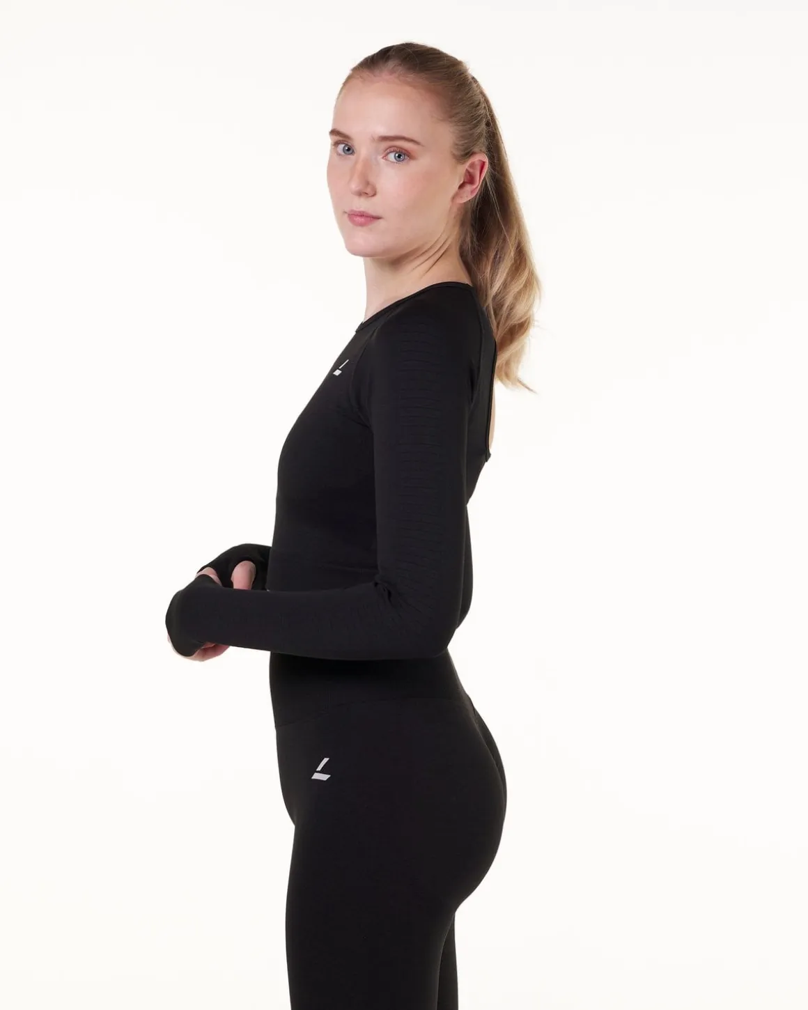 Solar Seamless Cropped LS Black + Green 2-PACK