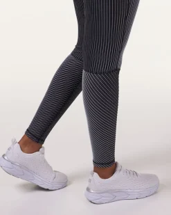 Swift Tech Rib Tights Black/White