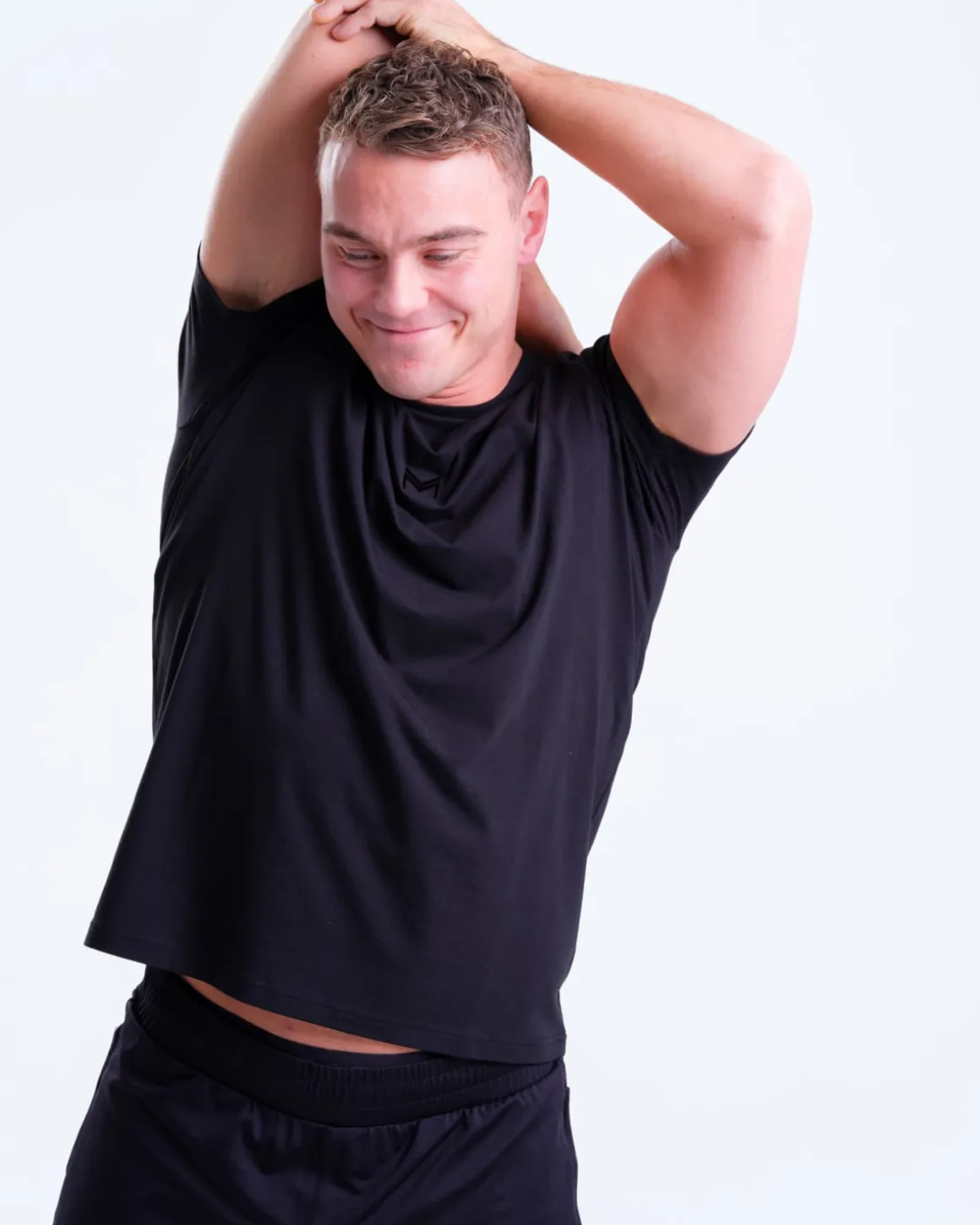 T-Shirt M + Jersey Shorts M Black SET