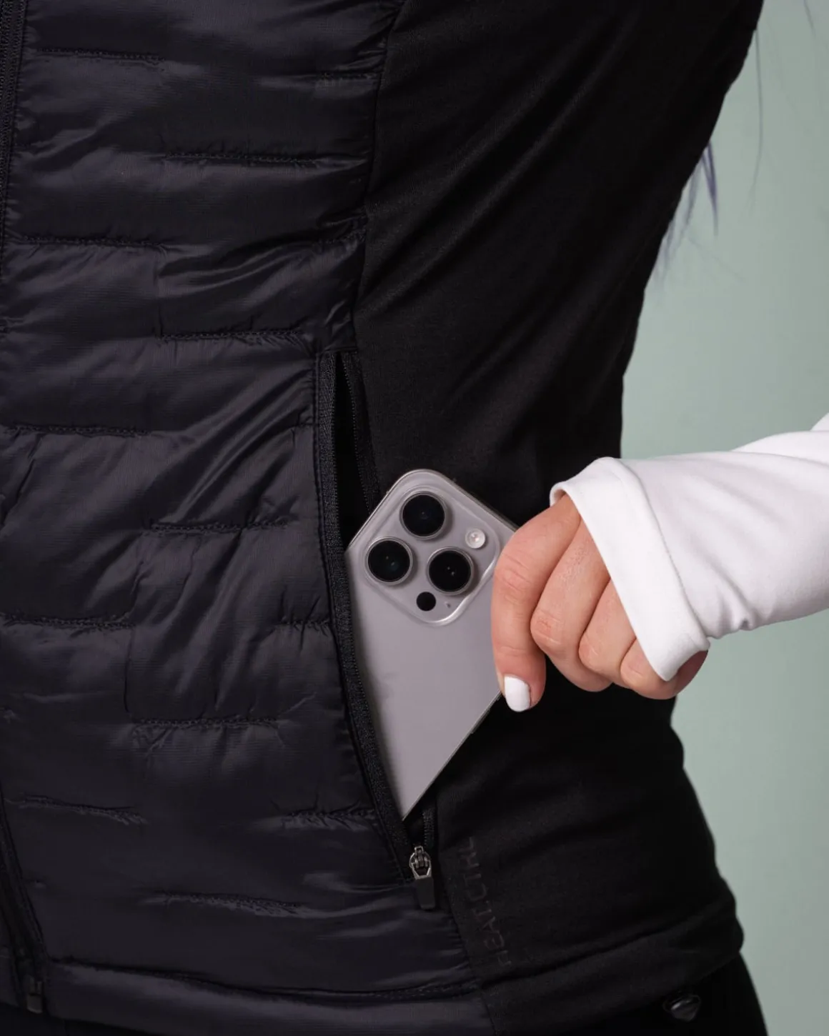 Ultra Tech Hybrid Vest Pitch Black